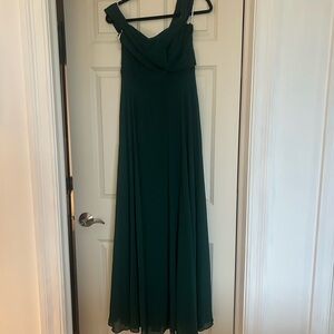 Elegant Green Evening Gown